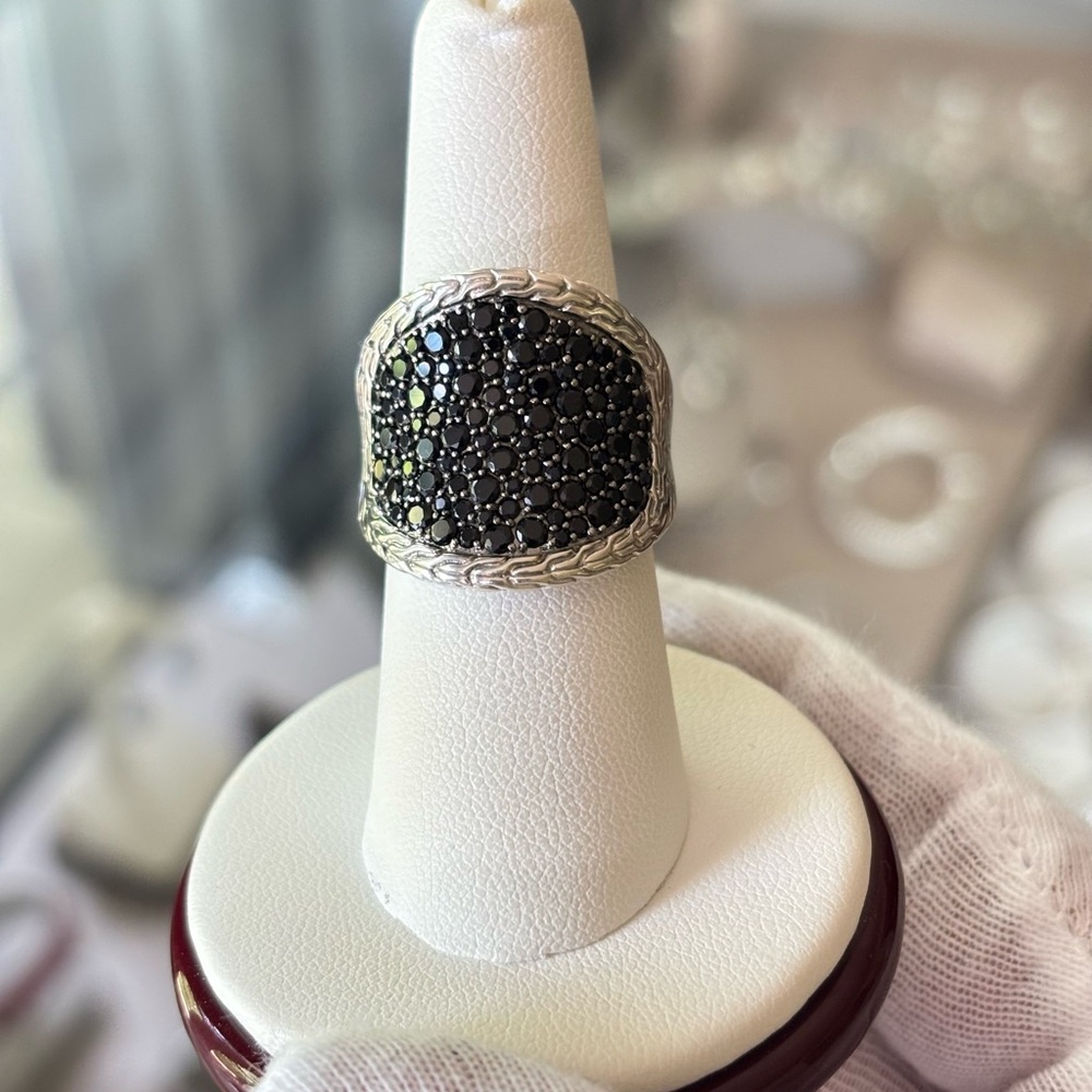 John Hardy Classic Chain Saddle Ring with Black Sapphires 7